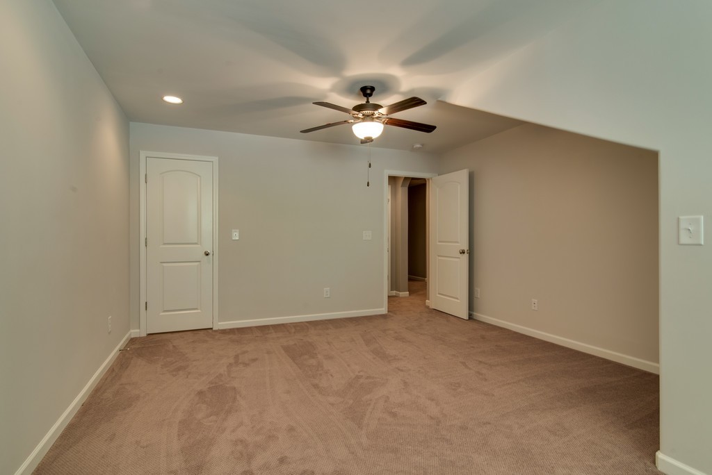 192 Fuji Apple Lane Murfreesboro TN 37128
