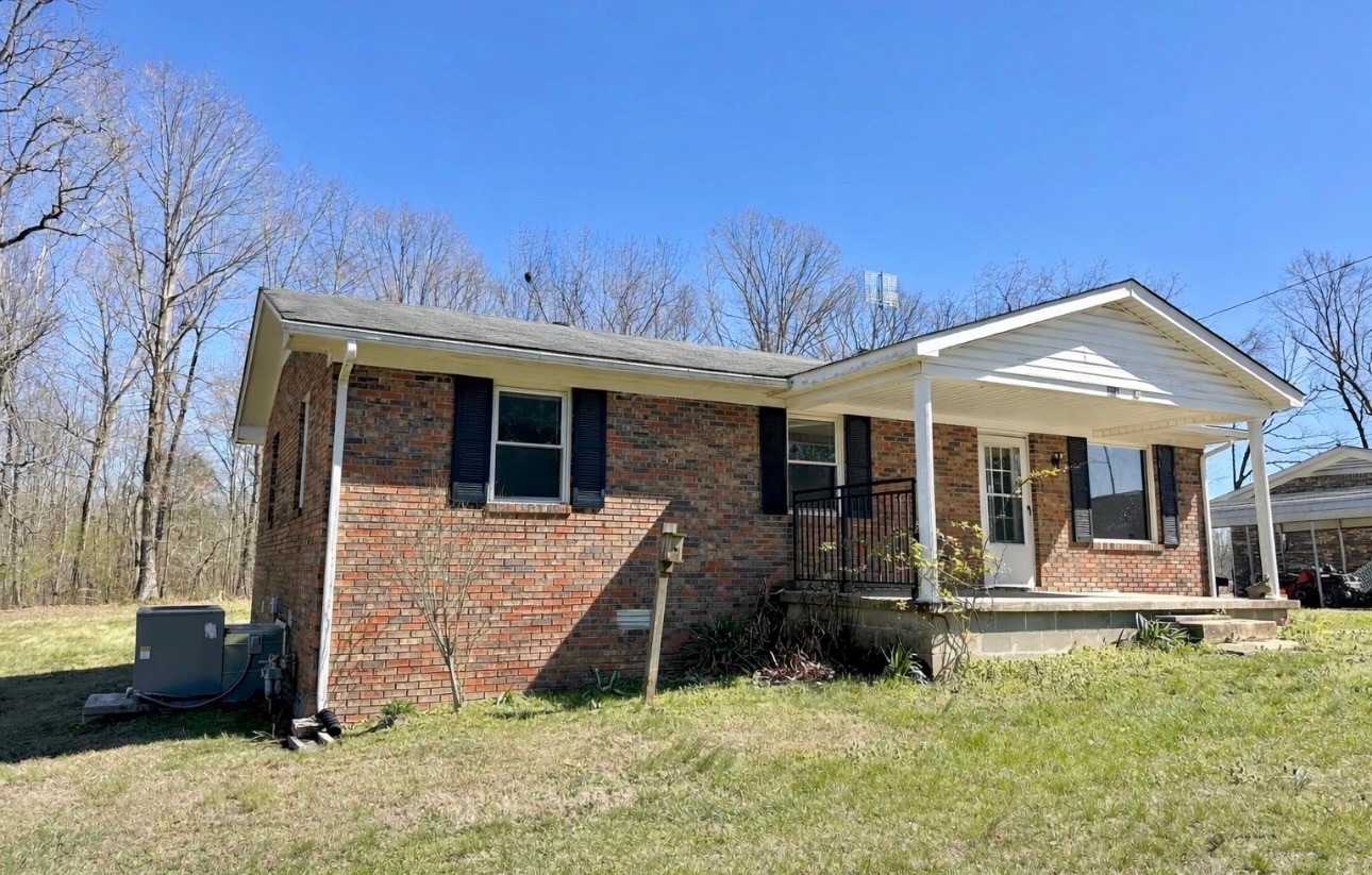 115 S Oak Drive Collinwood TN 38450