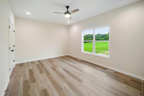 647 Chipman Road Bethpage TN 37022