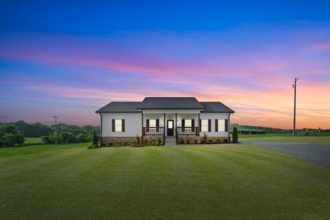 647 Chipman Road Bethpage TN 37022