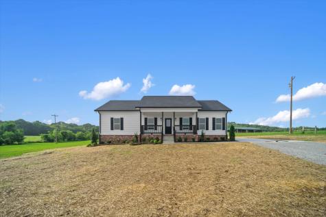 647 Chipman Road Bethpage TN 37022