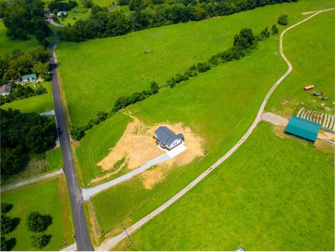647 Chipman Road Bethpage TN 37022