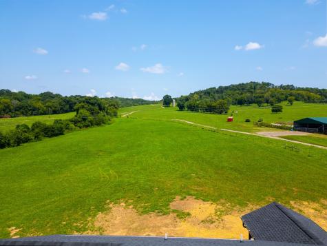 647 Chipman Road Bethpage TN 37022