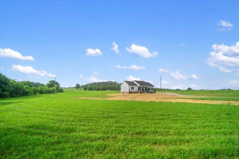 647 Chipman Road Bethpage TN 37022