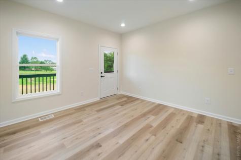 647 Chipman Road Bethpage TN 37022