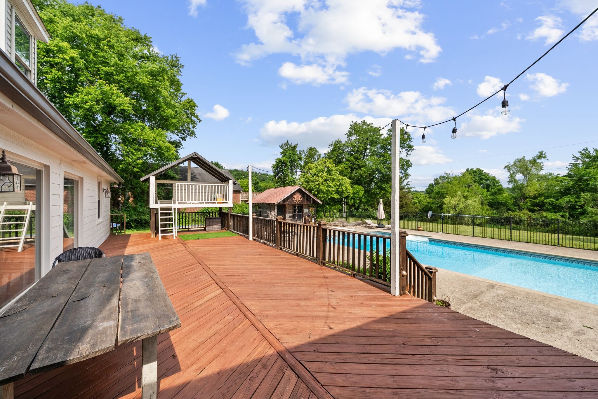 6476 Lickton Pike Goodlettsville TN 37072