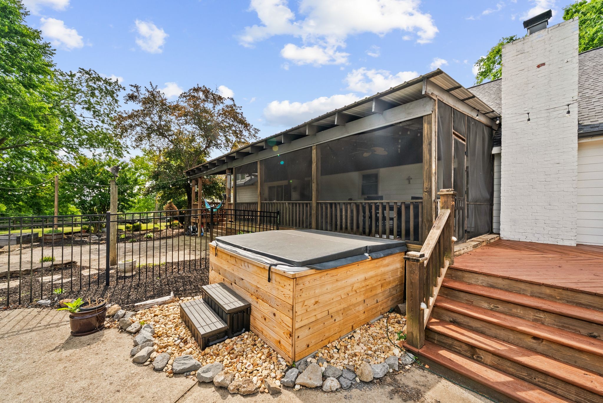 6476 Lickton Pike Goodlettsville TN 37072