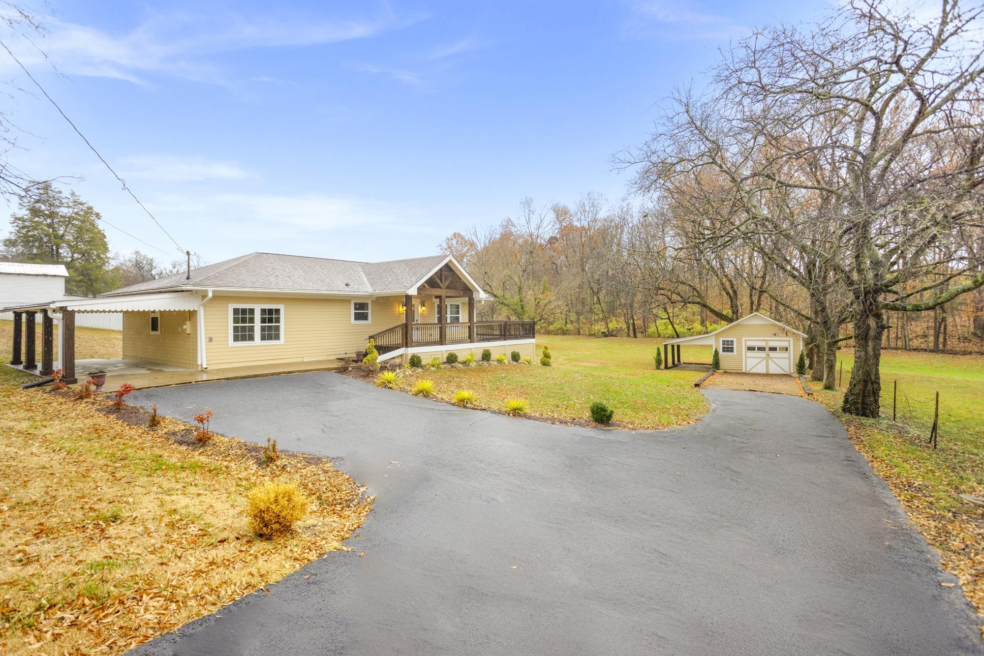 1429 109s Highway Gallatin TN 37066