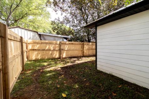 236 W Fourth Avenue Lobelville TN 37097