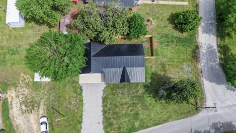 236 W Fourth Avenue Lobelville TN 37097
