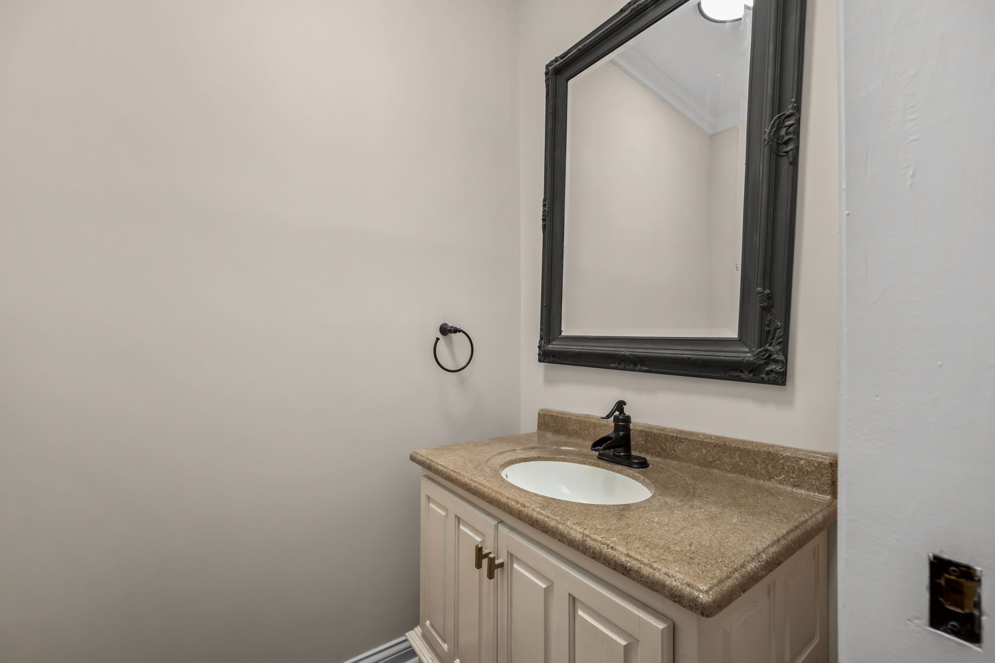 2003 Irby Lane Murfreesboro TN 37127