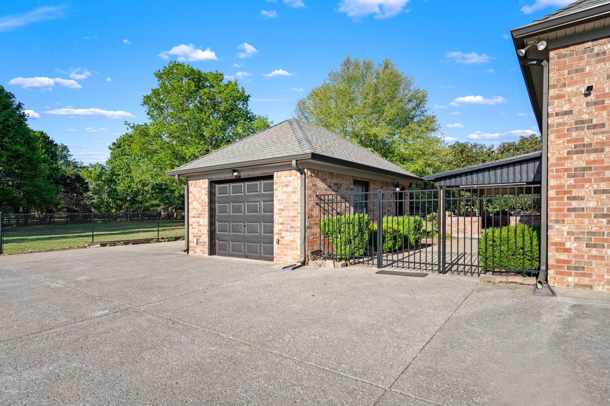 2003 Irby Lane Murfreesboro TN 37127