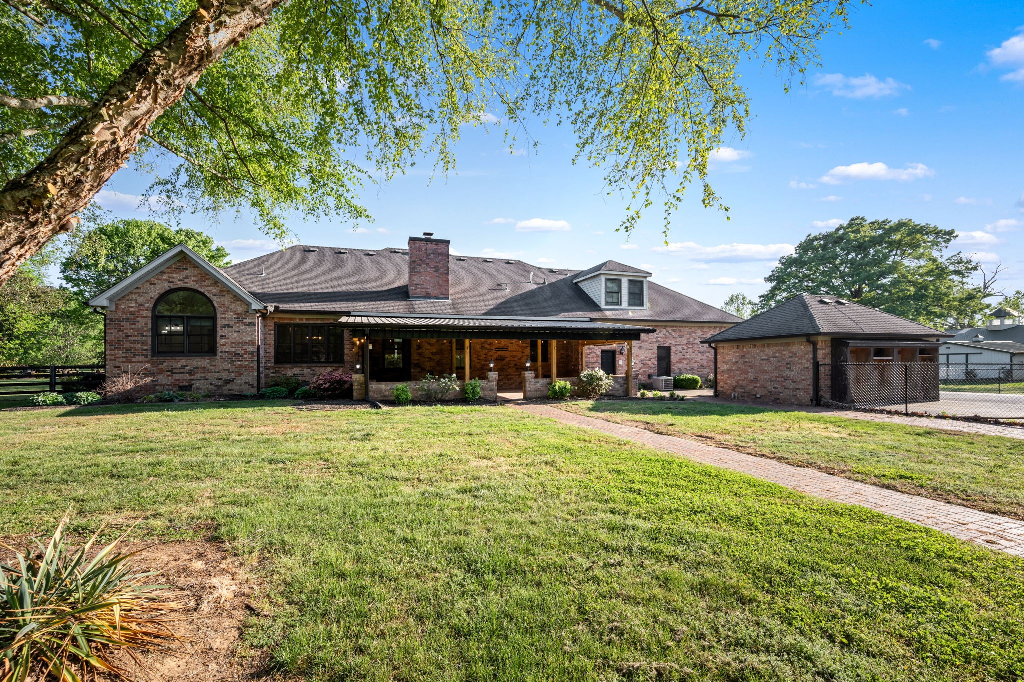 2003 Irby Lane Murfreesboro TN 37127