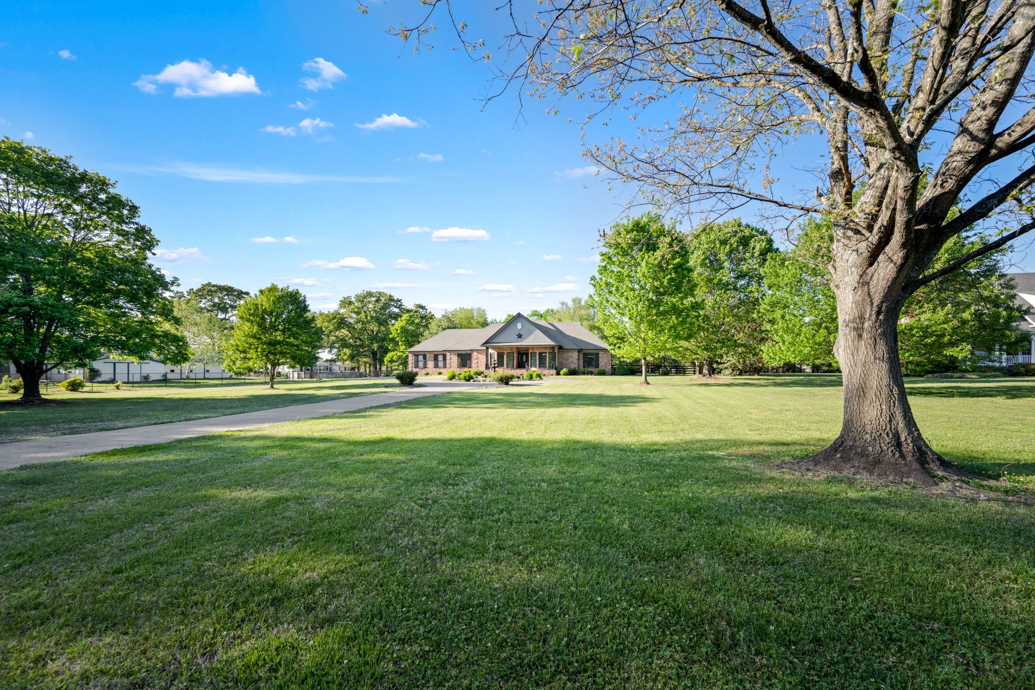2003 Irby Lane Murfreesboro TN 37127