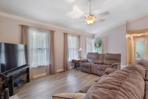 4216 Pulaski Highway Culleoka TN 38451