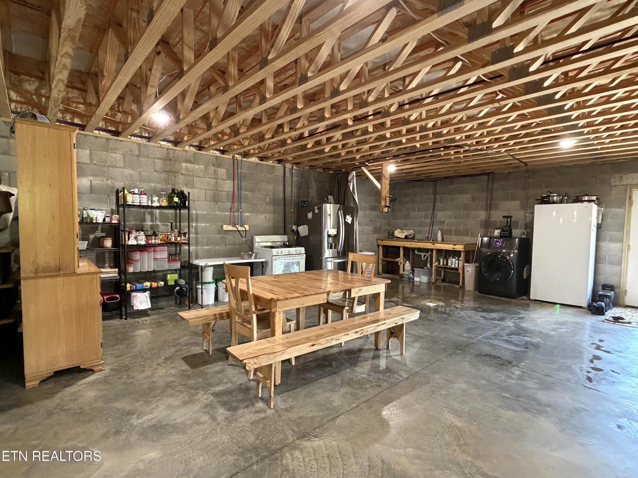 110 Don Conatser Road Allardt TN 38504