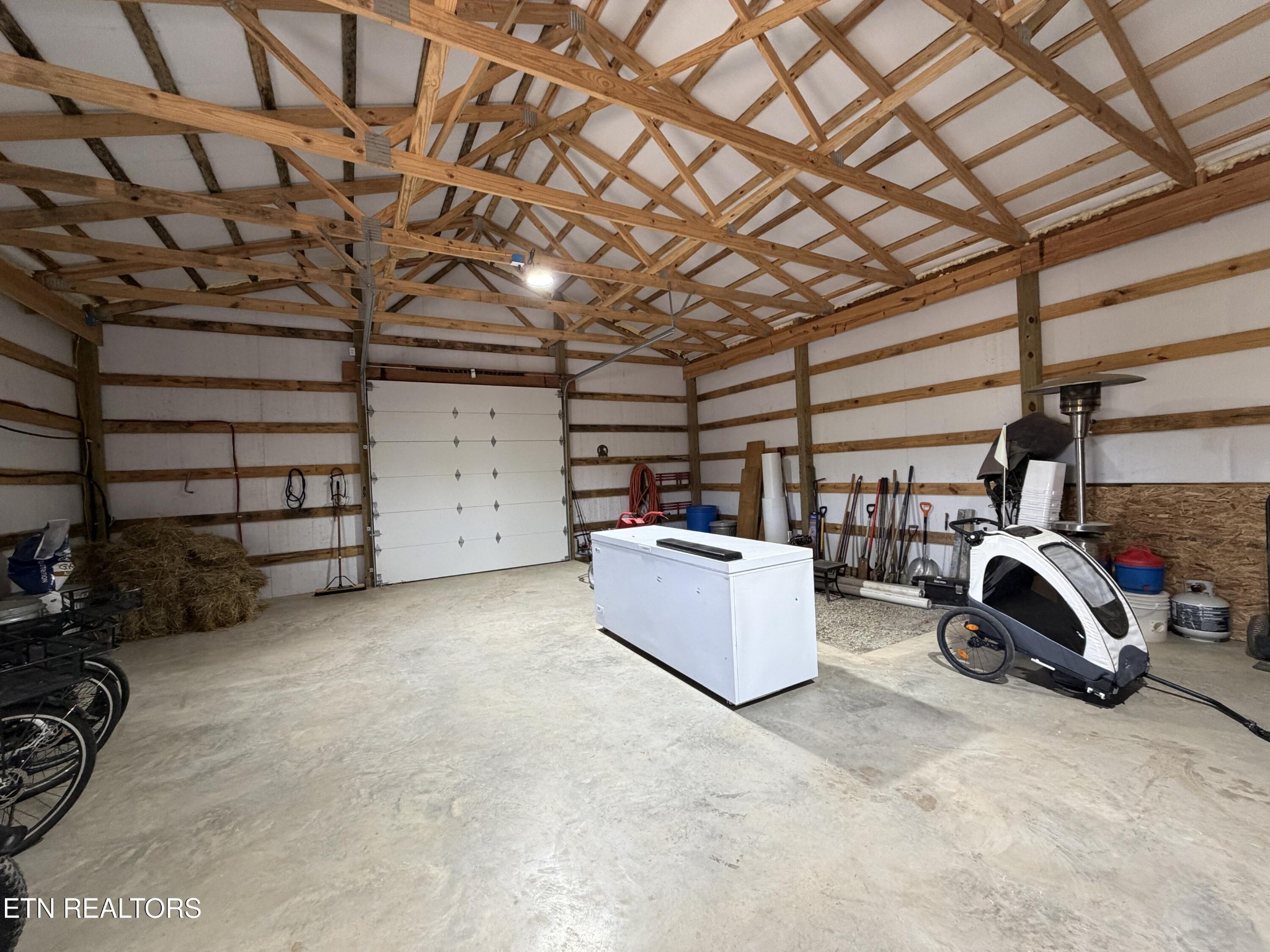 110 Don Conatser Road Allardt TN 38504