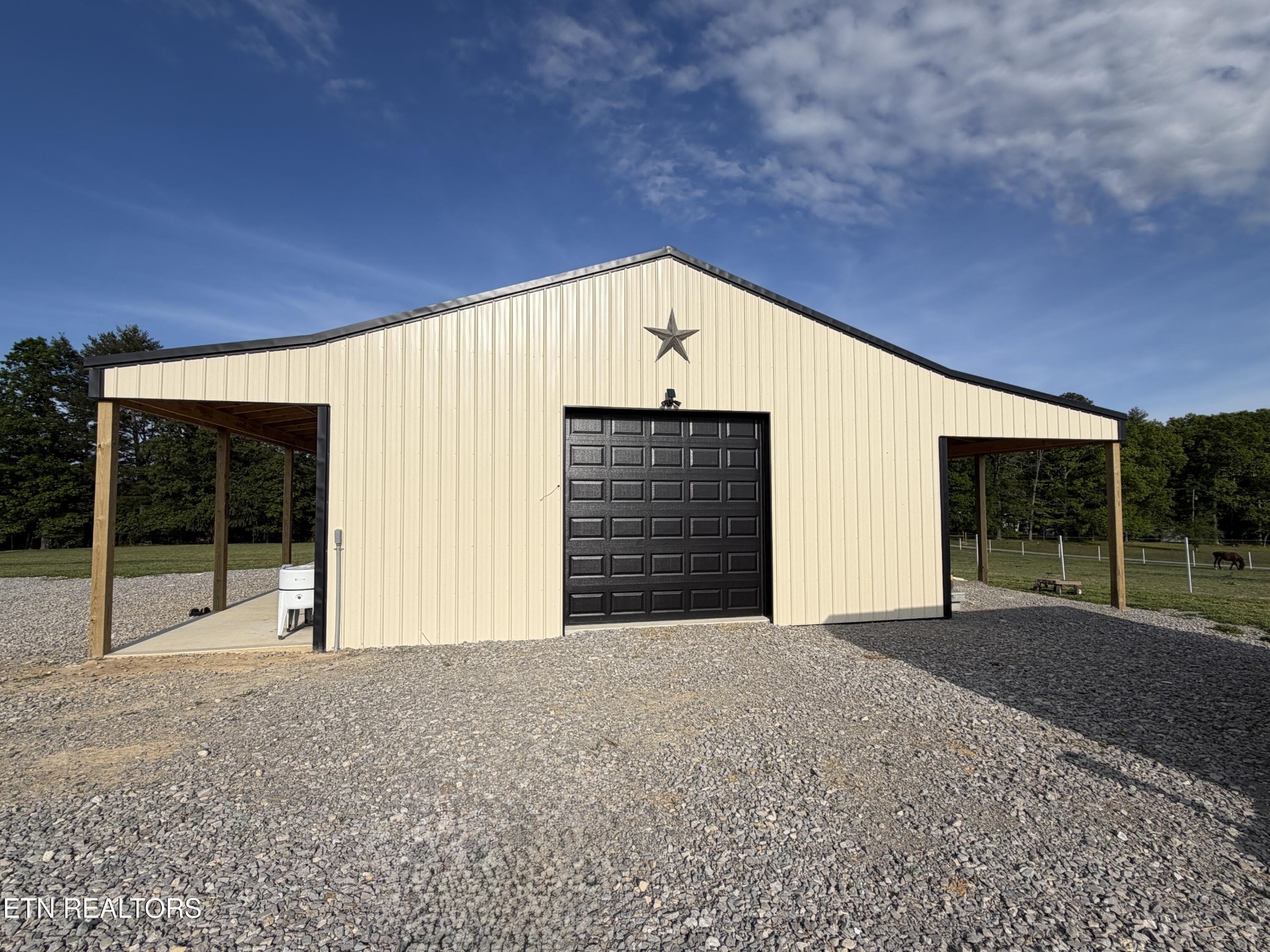 110 Don Conatser Road Allardt TN 38504
