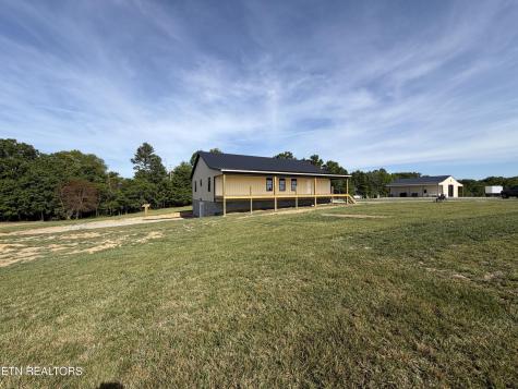 110 Don Conatser Road Allardt TN 38504