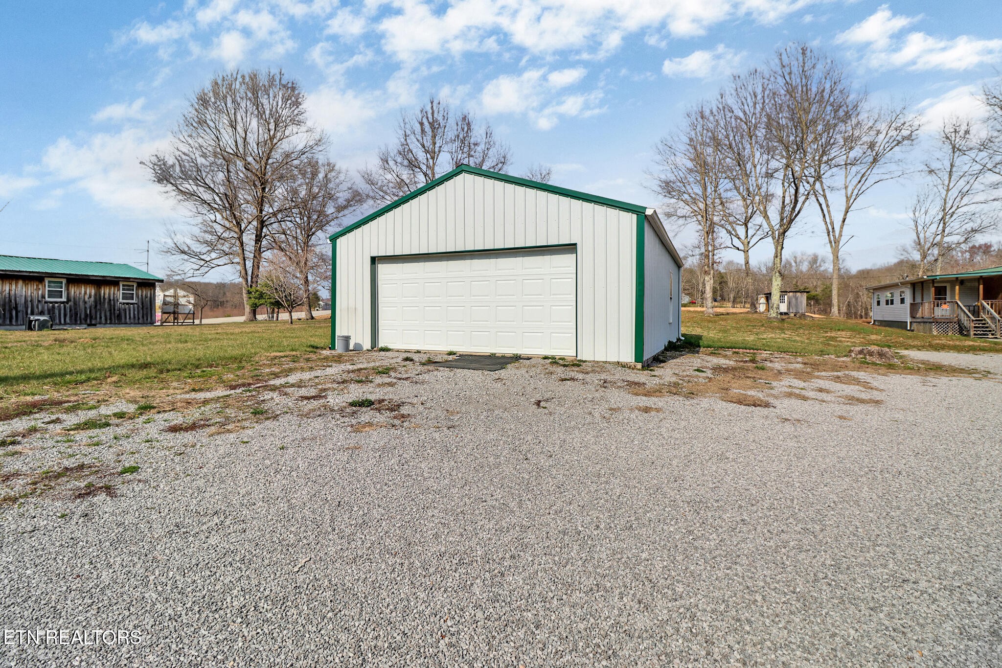 2546 Peavine Road Crossville TN 38571