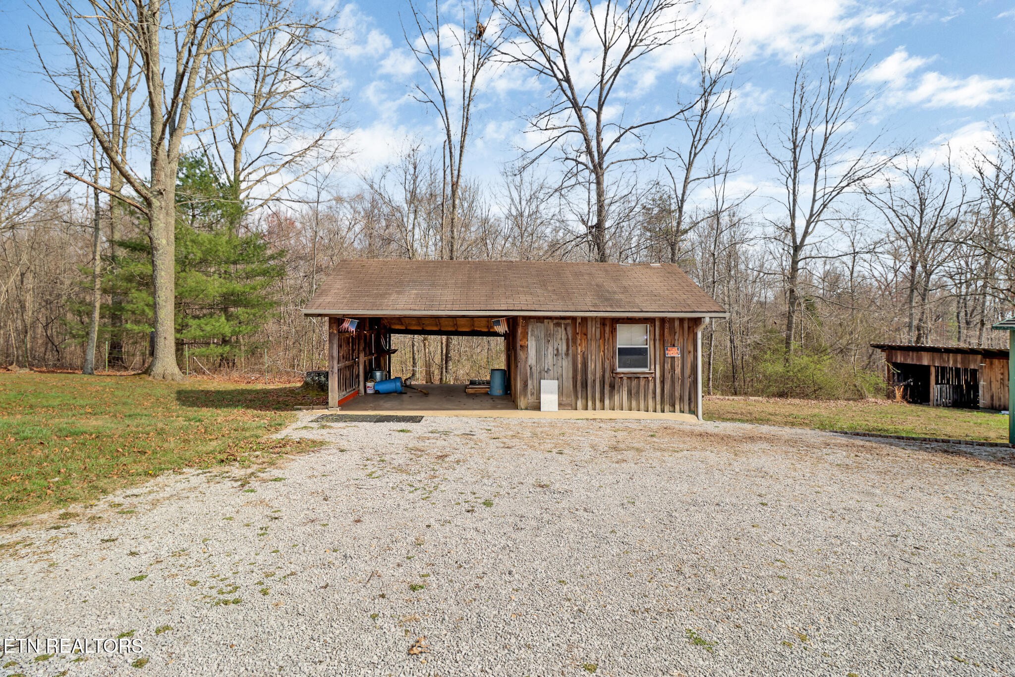 2546 Peavine Road Crossville TN 38571