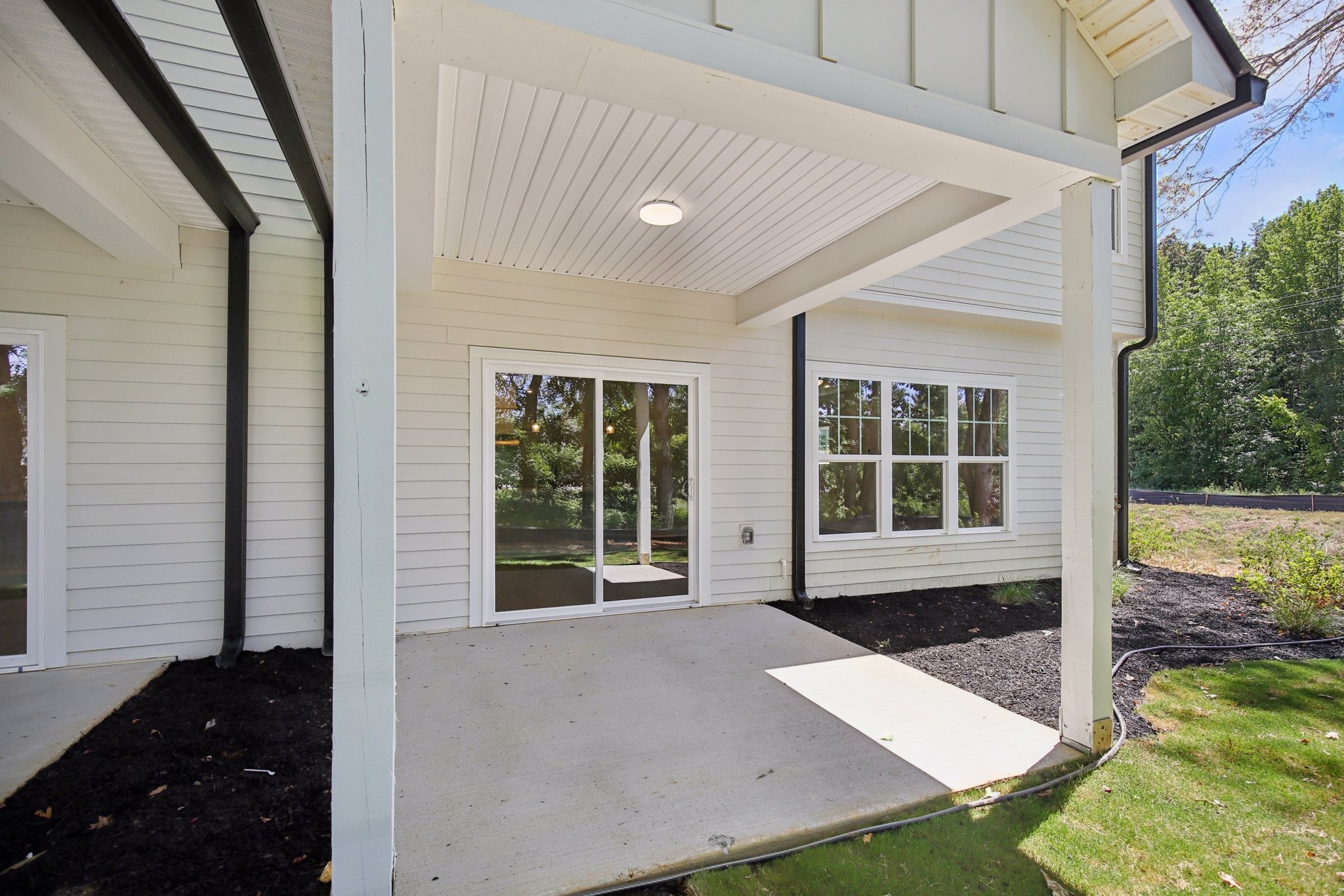 1052 Stagecoach Drive White House TN 37188