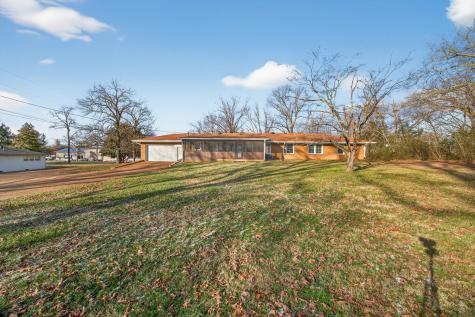 2136 Broad St, W Cookeville TN 38501