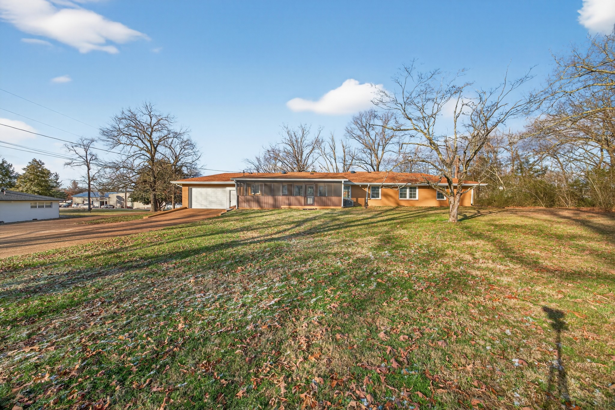 2136 Broad St, W Cookeville TN 38501