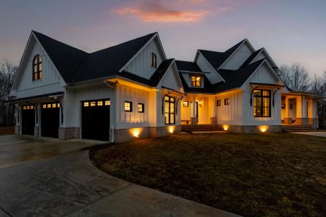 2070 River Bluffs Drive Jasper TN 37347