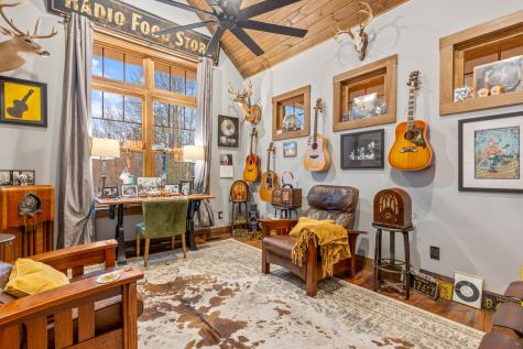 2070 River Bluffs Drive Jasper TN 37347