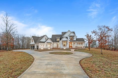 2070 River Bluffs Drive Jasper TN 37347