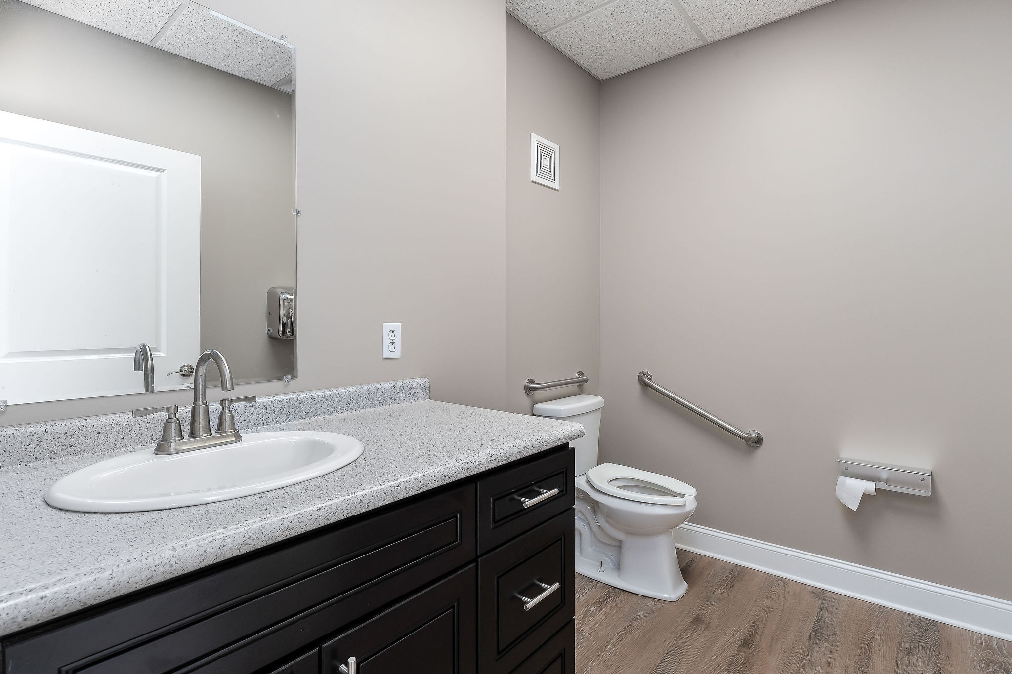 556 N Chancery Street Mcminnville TN 37110