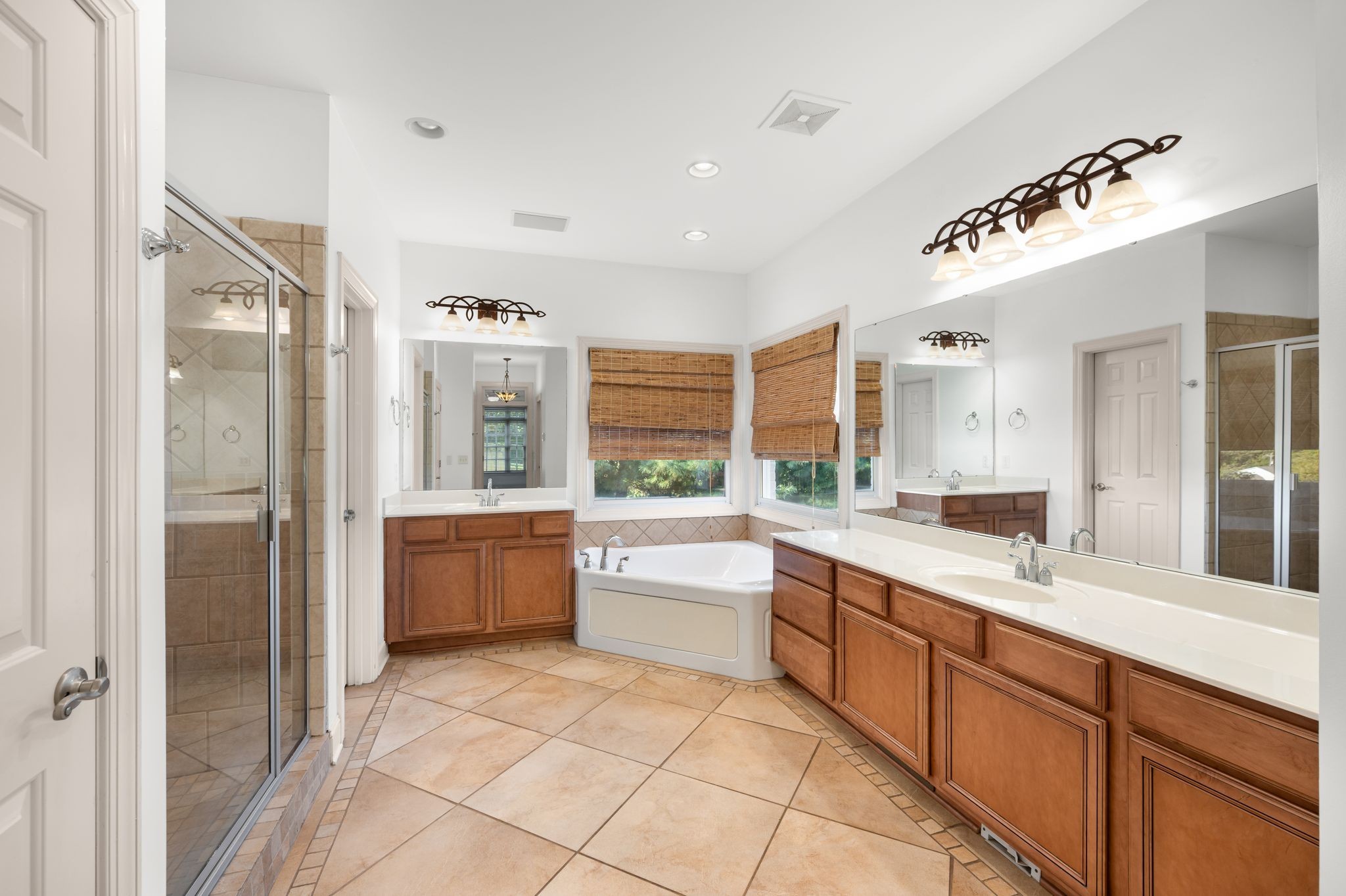 6040 Woodland Hills Drive Nashville TN 37211