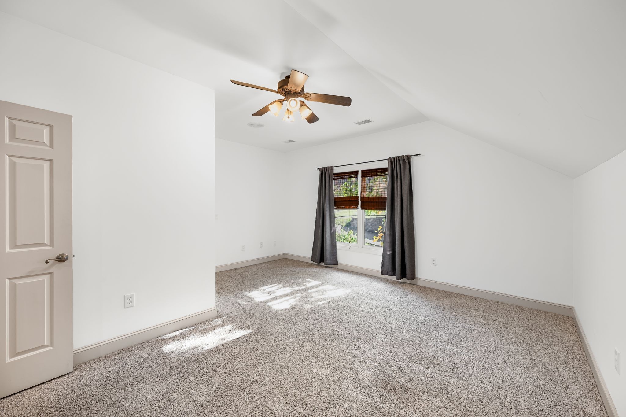 6040 Woodland Hills Drive Nashville TN 37211