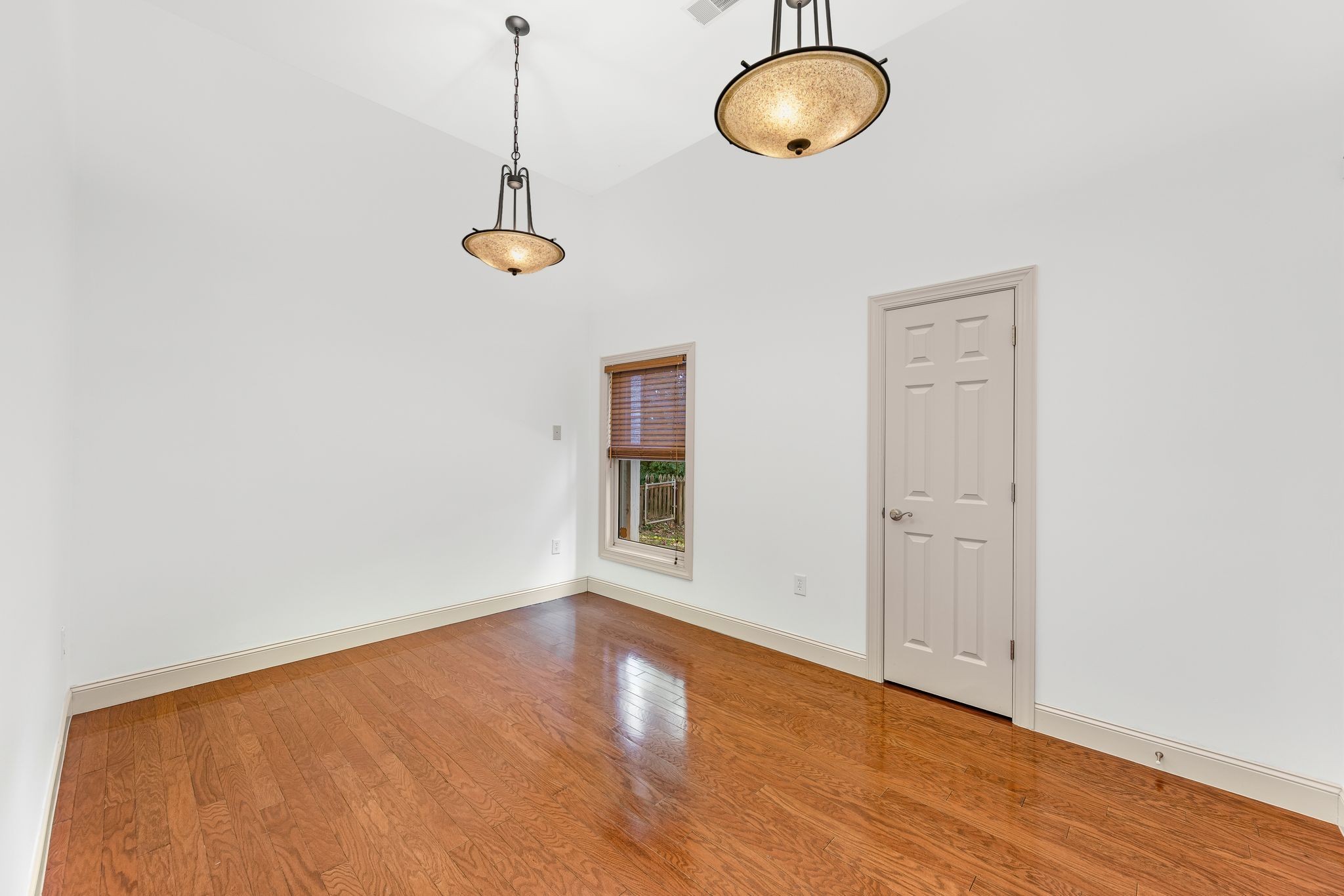 6040 Woodland Hills Drive Nashville TN 37211