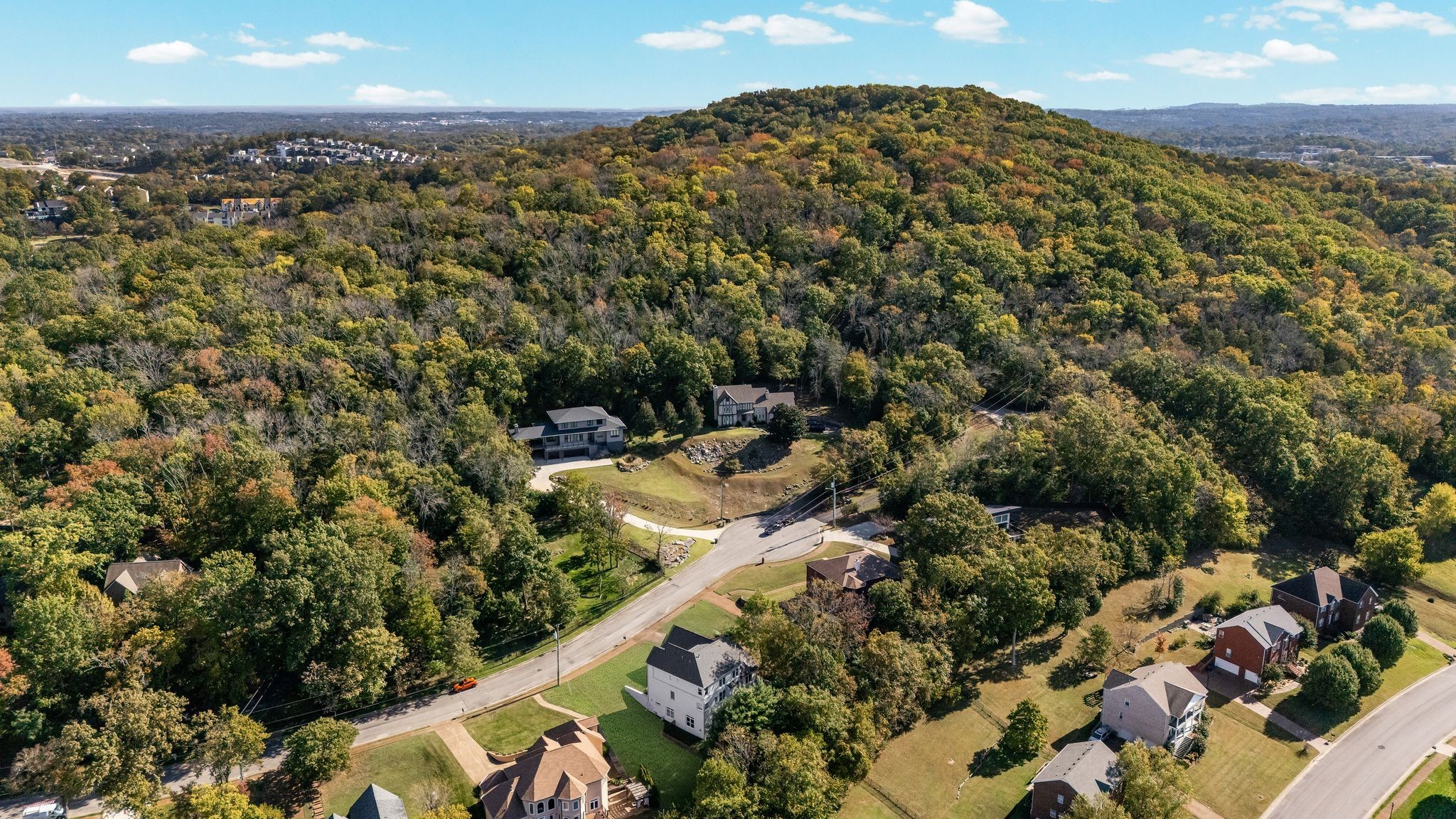 6040 Woodland Hills Drive Nashville TN 37211