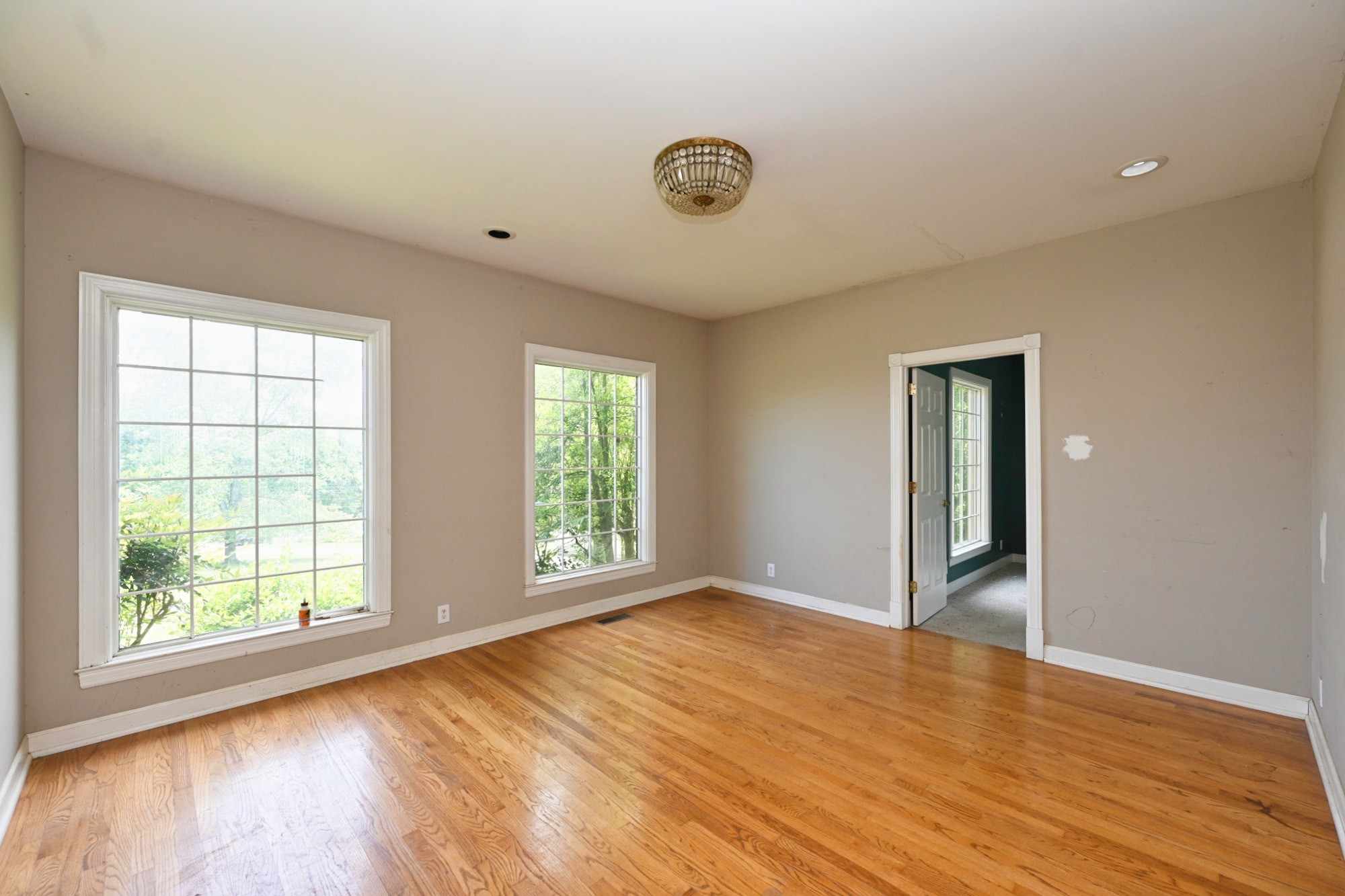 795 New Shackle Island Road Hendersonville TN 37075