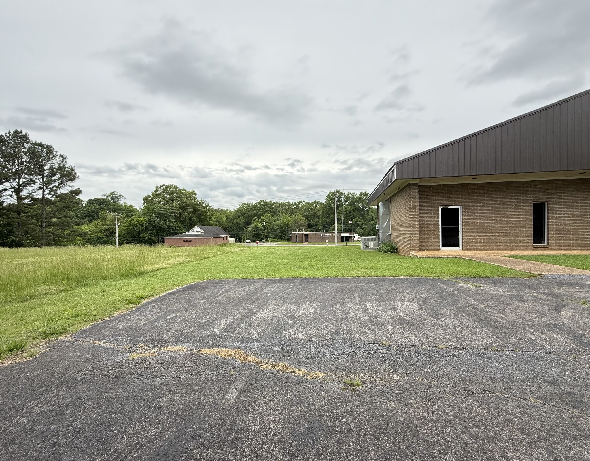 411 W Gaines Street Lawrenceburg TN 38464