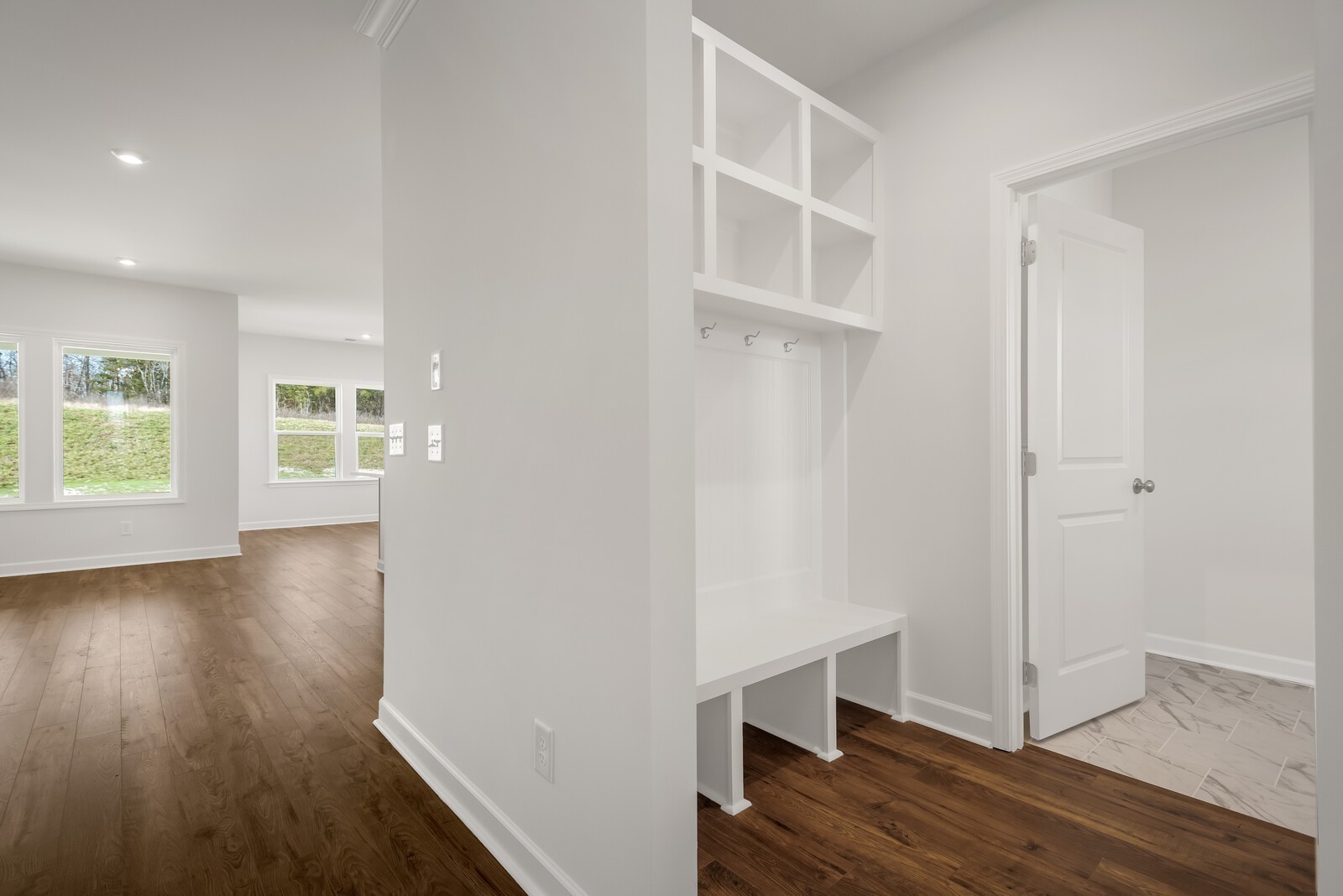 1924 Hildebrand Lane Columbia TN 38401