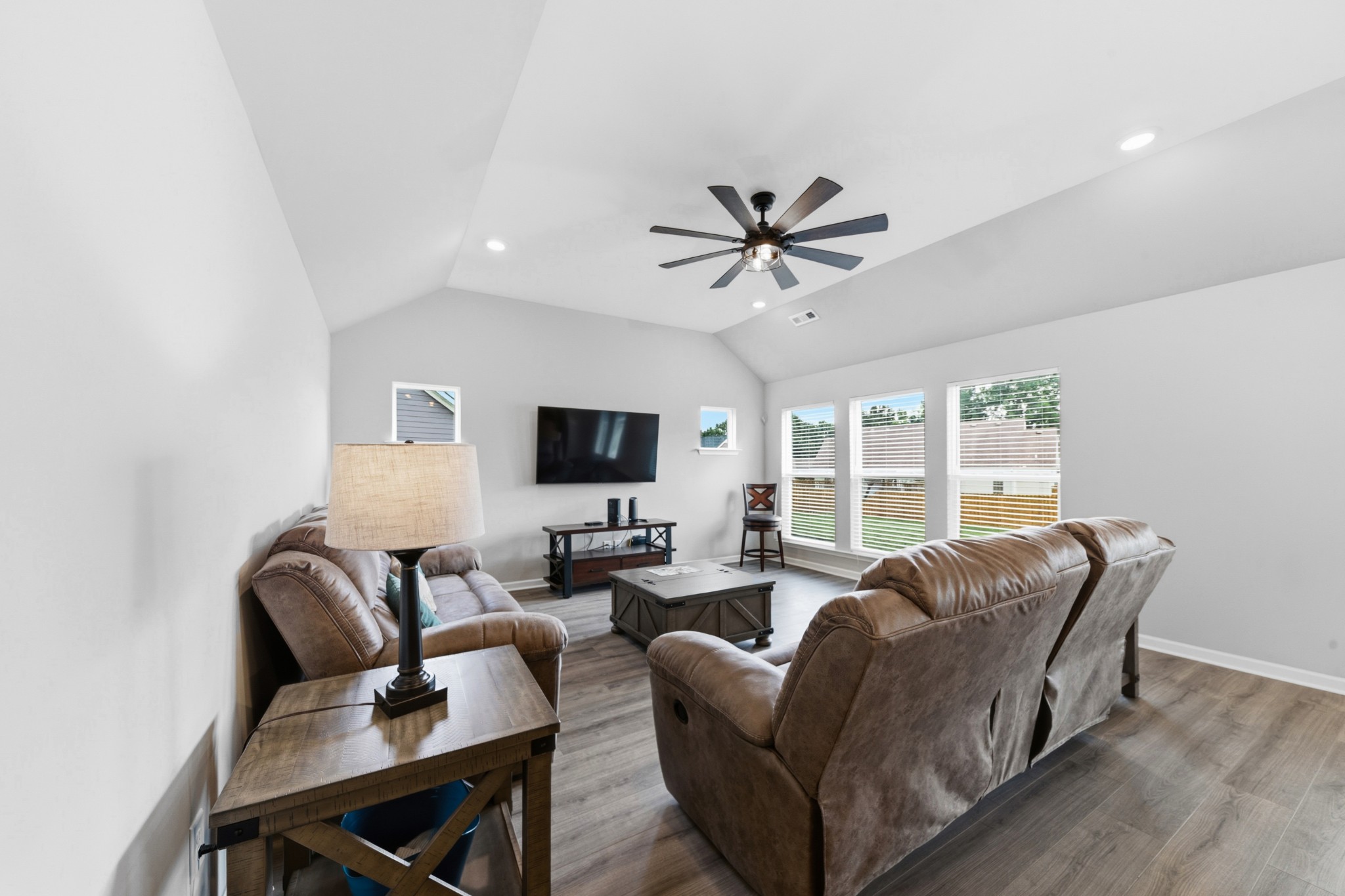 727 Larry Circle Mount Pleasant TN 38474