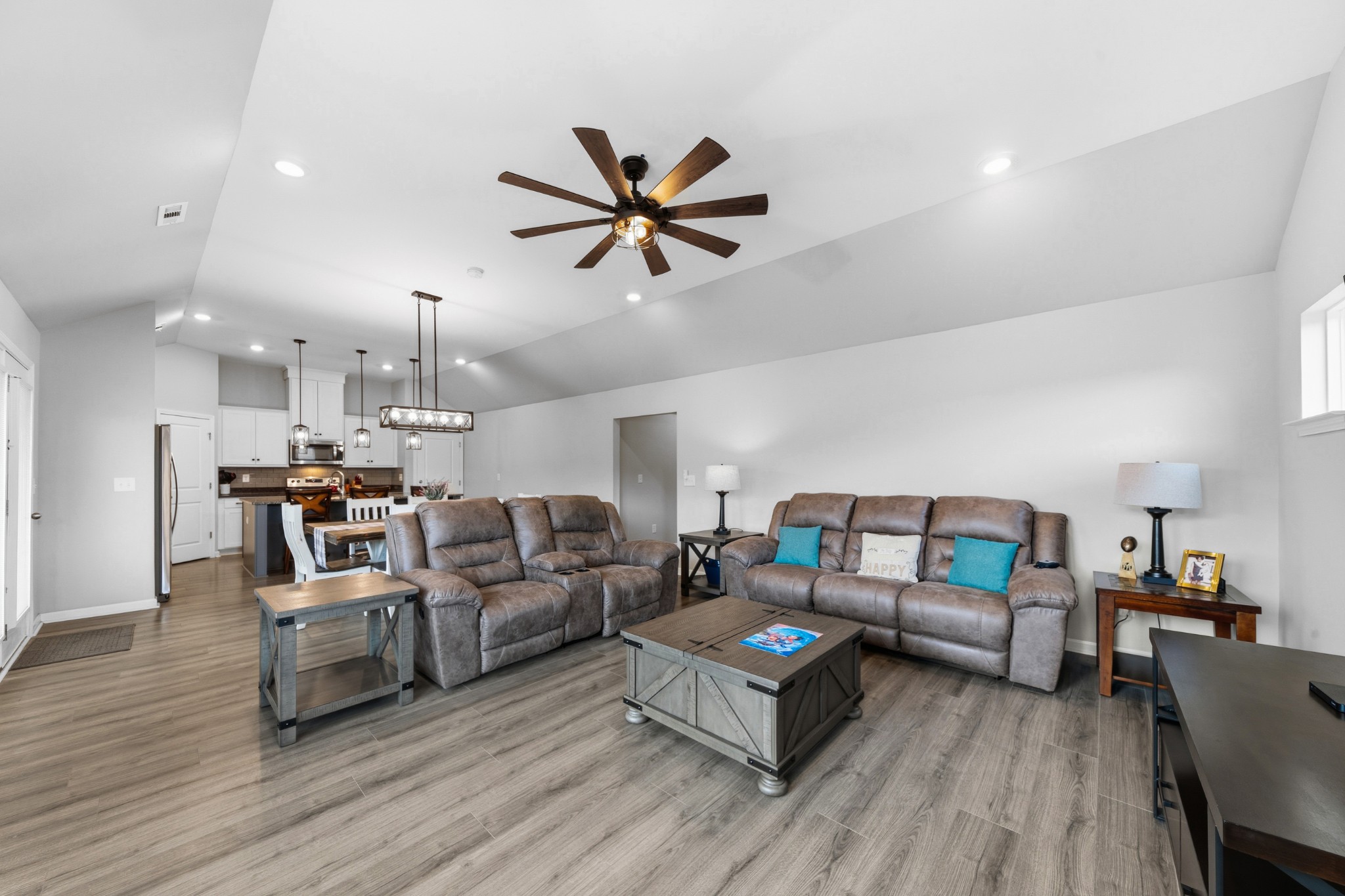 727 Larry Circle Mount Pleasant TN 38474
