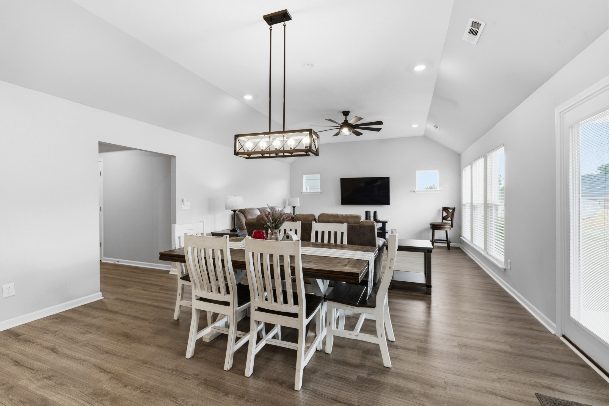 727 Larry Circle Mount Pleasant TN 38474