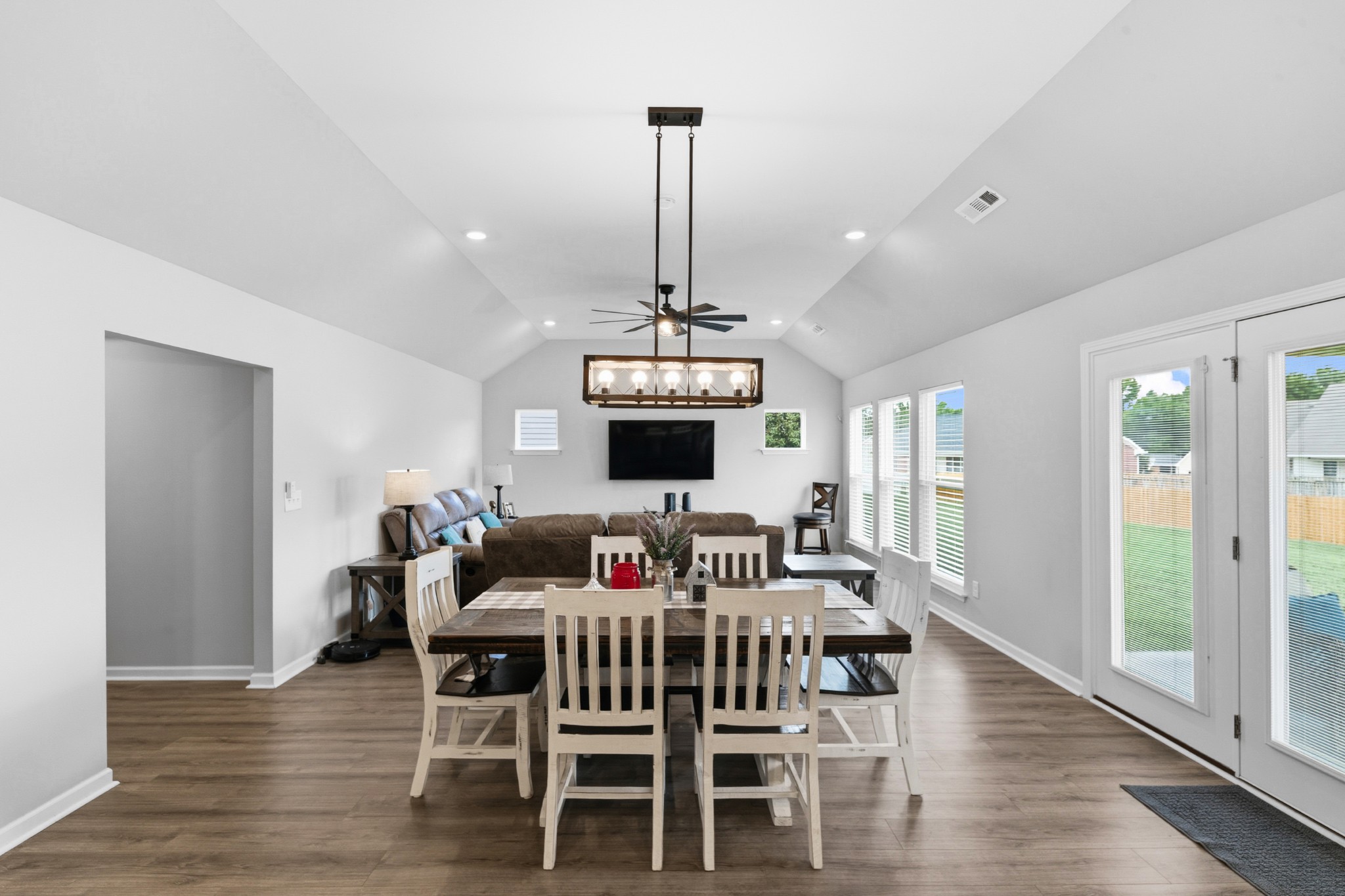 727 Larry Circle Mount Pleasant TN 38474