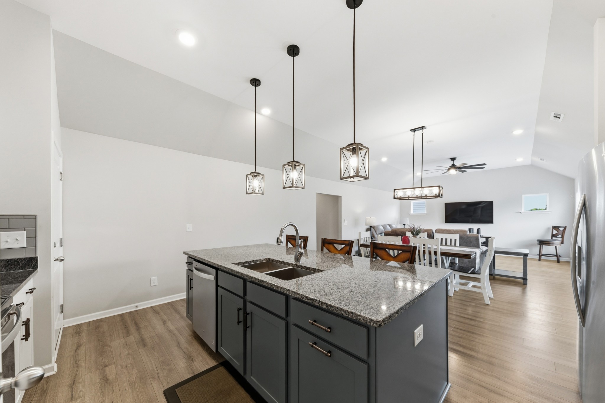 727 Larry Circle Mount Pleasant TN 38474