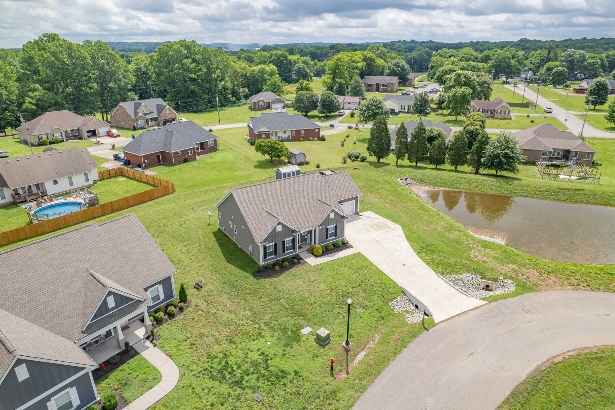 727 Larry Circle Mount Pleasant TN 38474