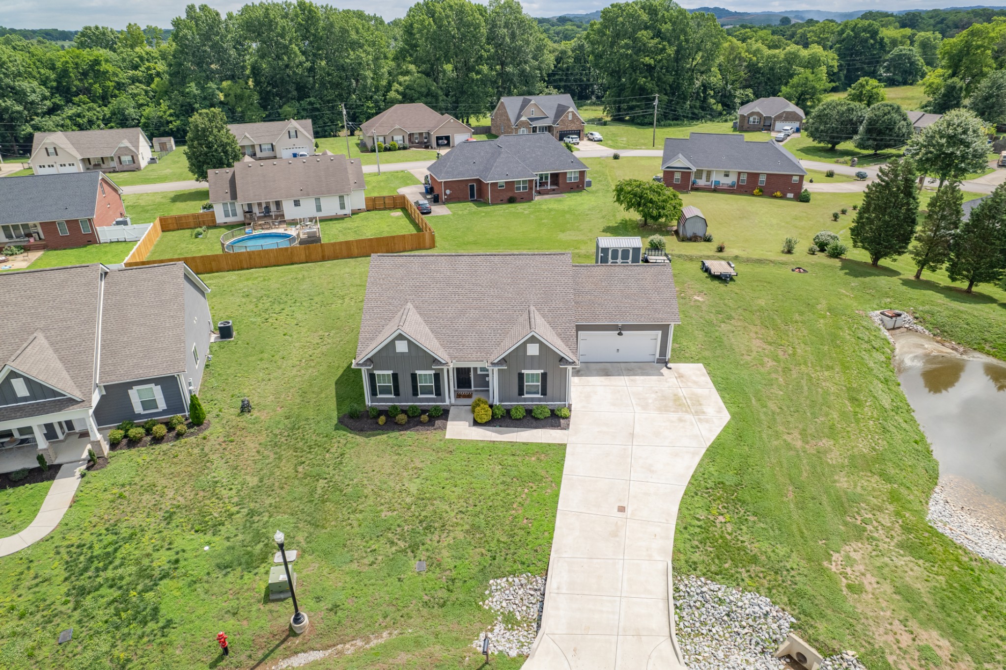 727 Larry Circle Mount Pleasant TN 38474