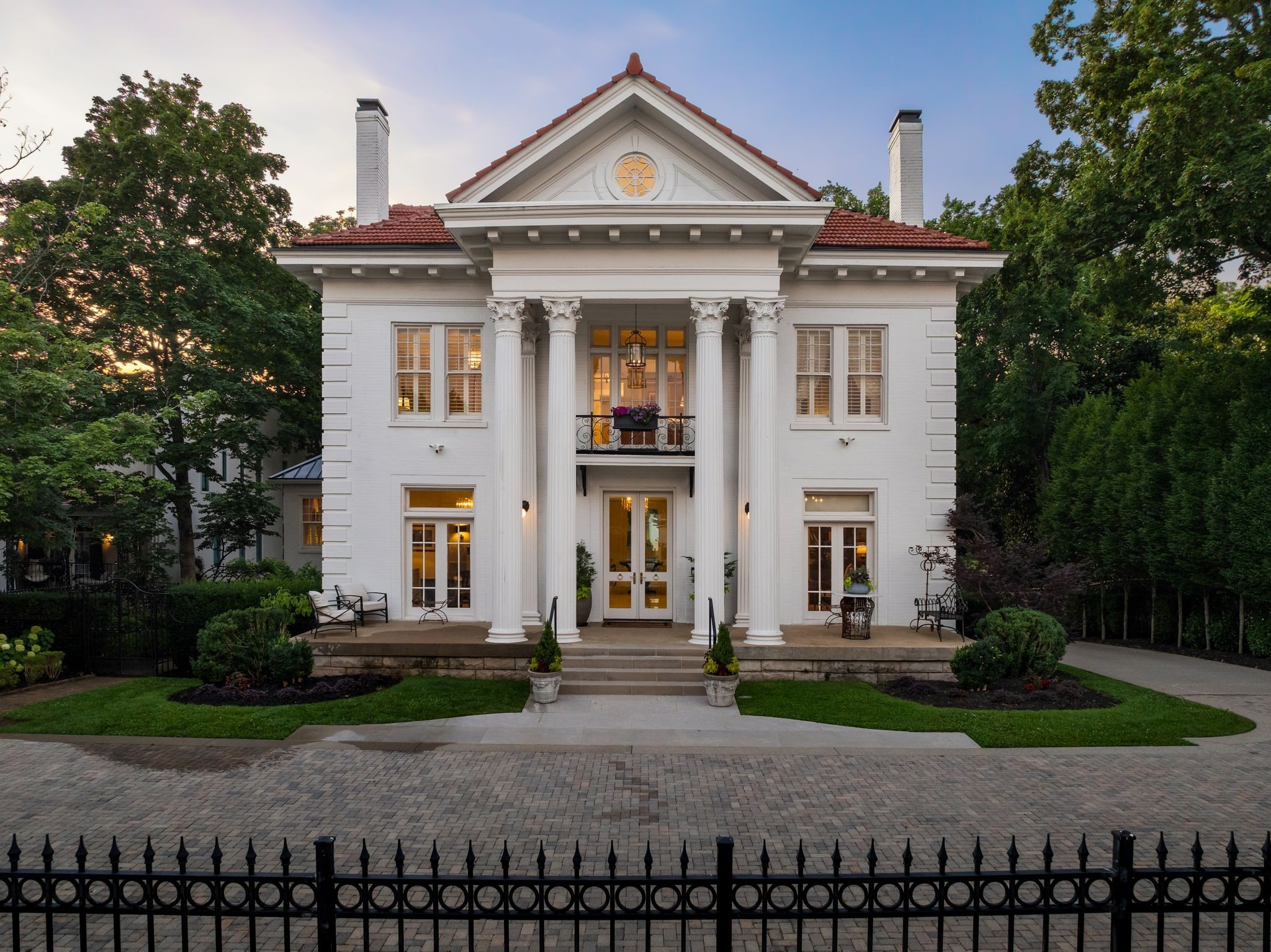 3728 West End Avenue Nashville TN 37205
