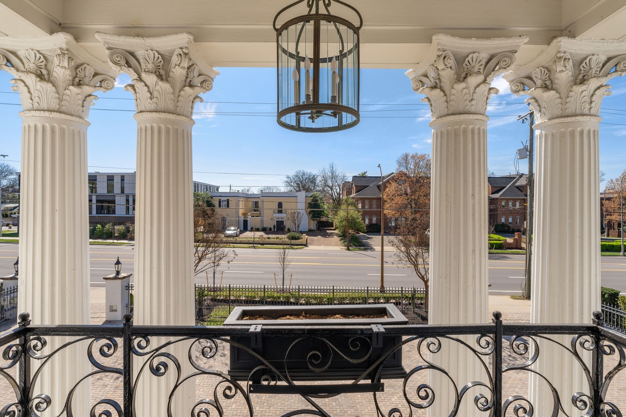 3728 West End Avenue Nashville TN 37205