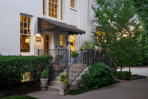 3728 West End Avenue Nashville TN 37205
