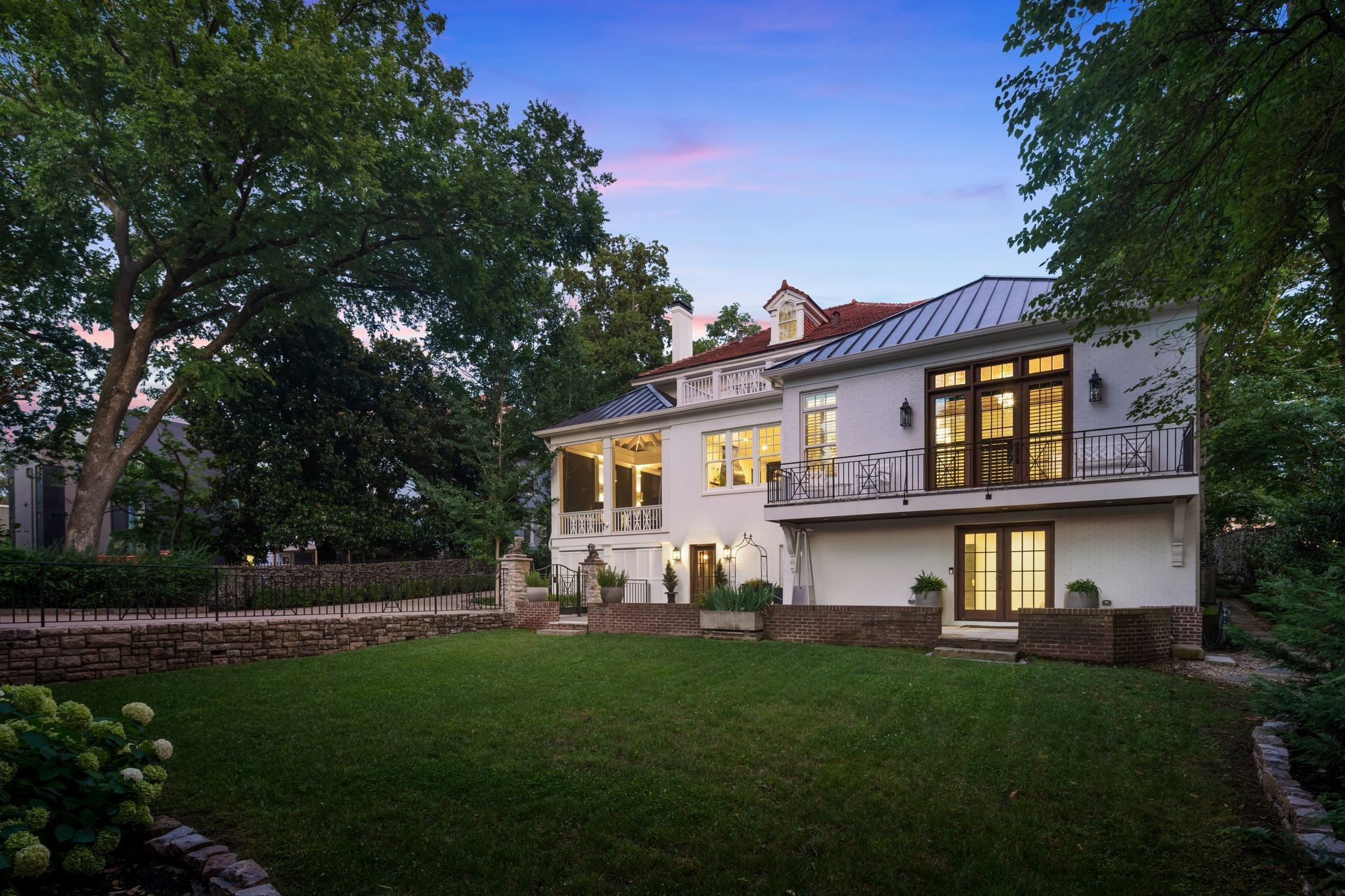 3728 West End Avenue Nashville TN 37205